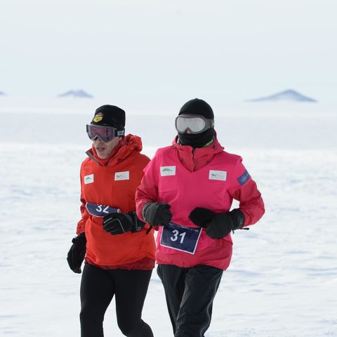 Frédérique Laurent et Christophe Lebrun au marathon de l'Antarctique
